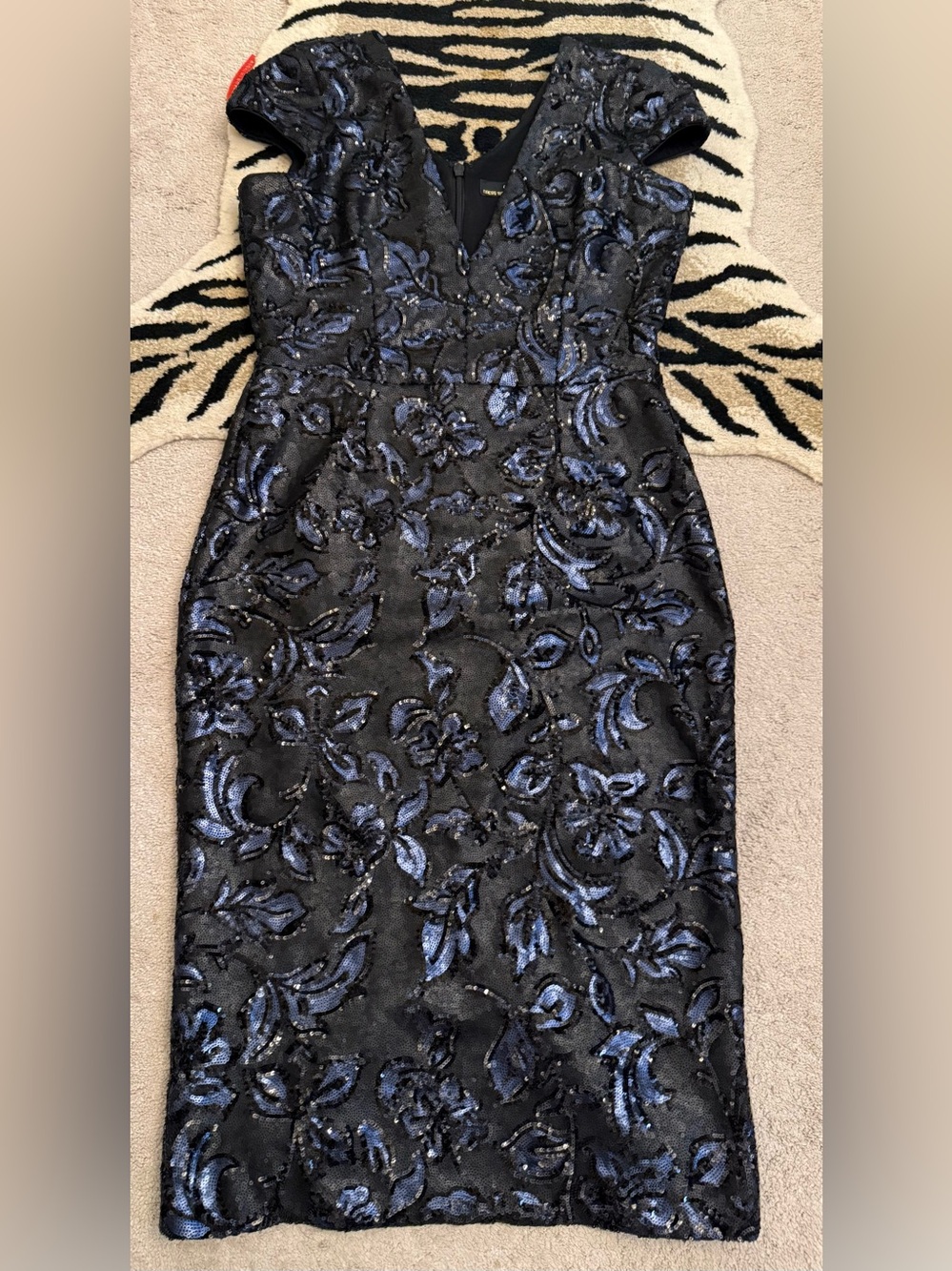 Dress the Population Allison Sequin Midi Dress Black Blue Size Large EUC - Picture 17 of 17